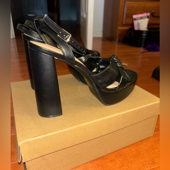 BRAND NEW STEVE MADDEN PLATFORM HEELS - Picture 5 of 5
